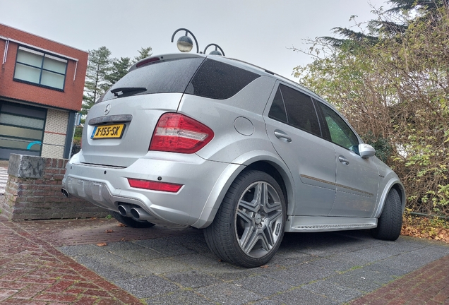 Mercedes-Benz ML 63 AMG W164 2009