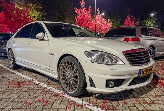 Mercedes-Benz S 63 AMG W221