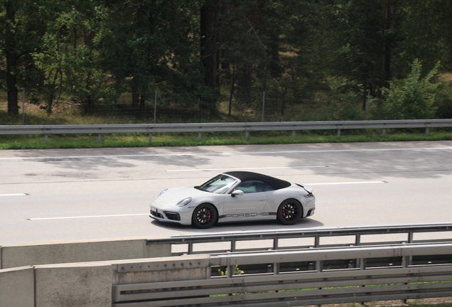 Porsche 992 Carrera 4S Cabriolet MkI