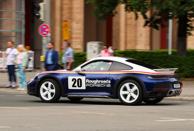 Porsche 992 Dakar