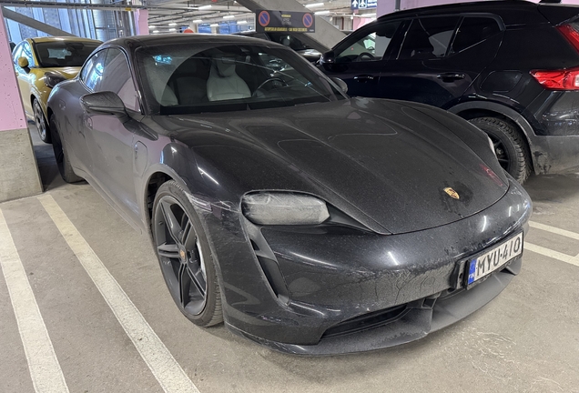 Porsche Taycan Turbo