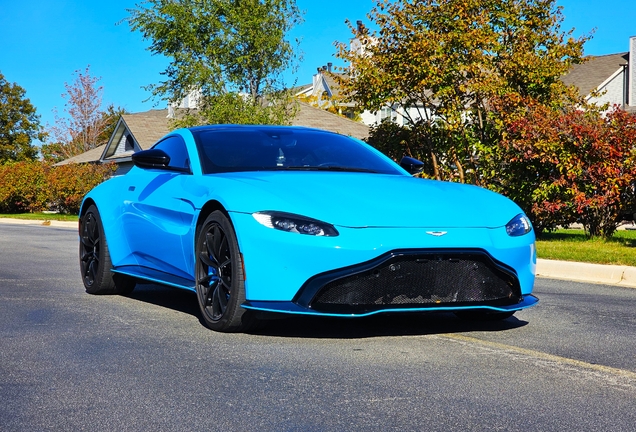 Aston Martin V8 Vantage 2018