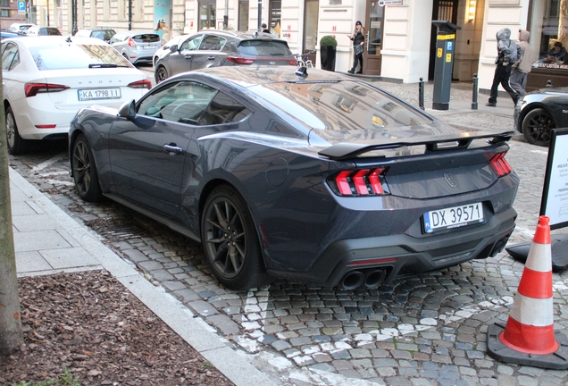 Ford Mustang Dark Horse 2024