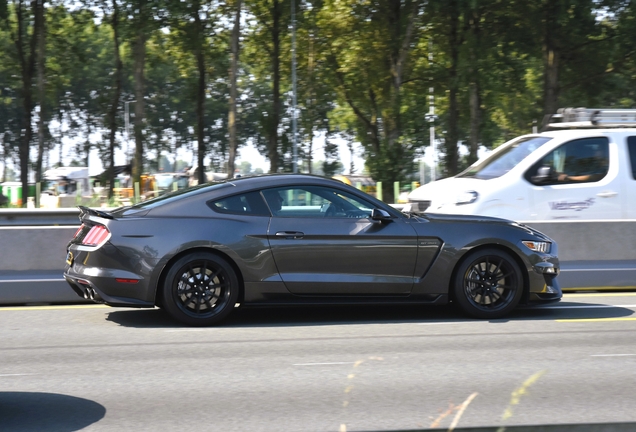 Ford Mustang Shelby GT350 2015