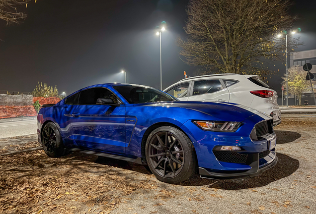 Ford Mustang Shelby GT350 2015