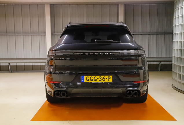 Porsche 9YA Cayenne Turbo E-Hybrid