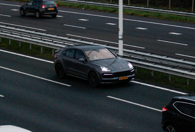 Porsche Cayenne Coupé Turbo S E-Hybrid