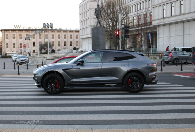 Aston Martin DBX707