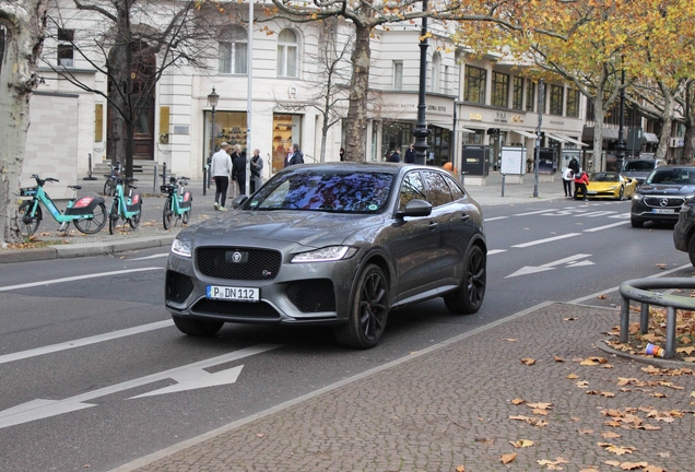 Jaguar F-PACE SVR