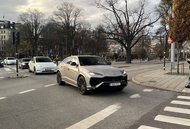 Lamborghini Urus SE