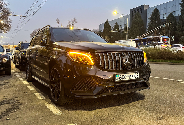 Mercedes-AMG GLS 63 X166