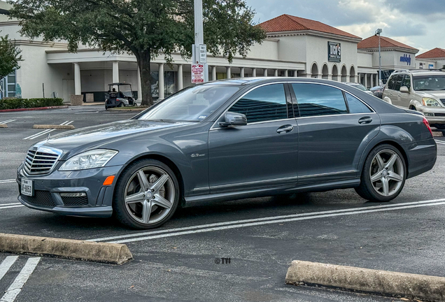 Mercedes-Benz S 63 AMG W221 2010