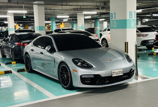 Porsche 971 Panamera GTS MkI