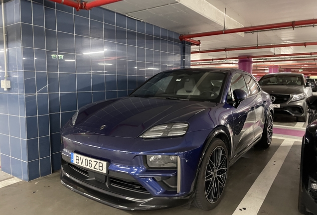 Porsche Macan EV Turbo