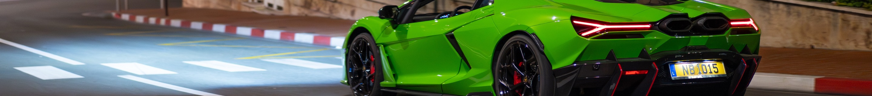 Lamborghini Revuelto