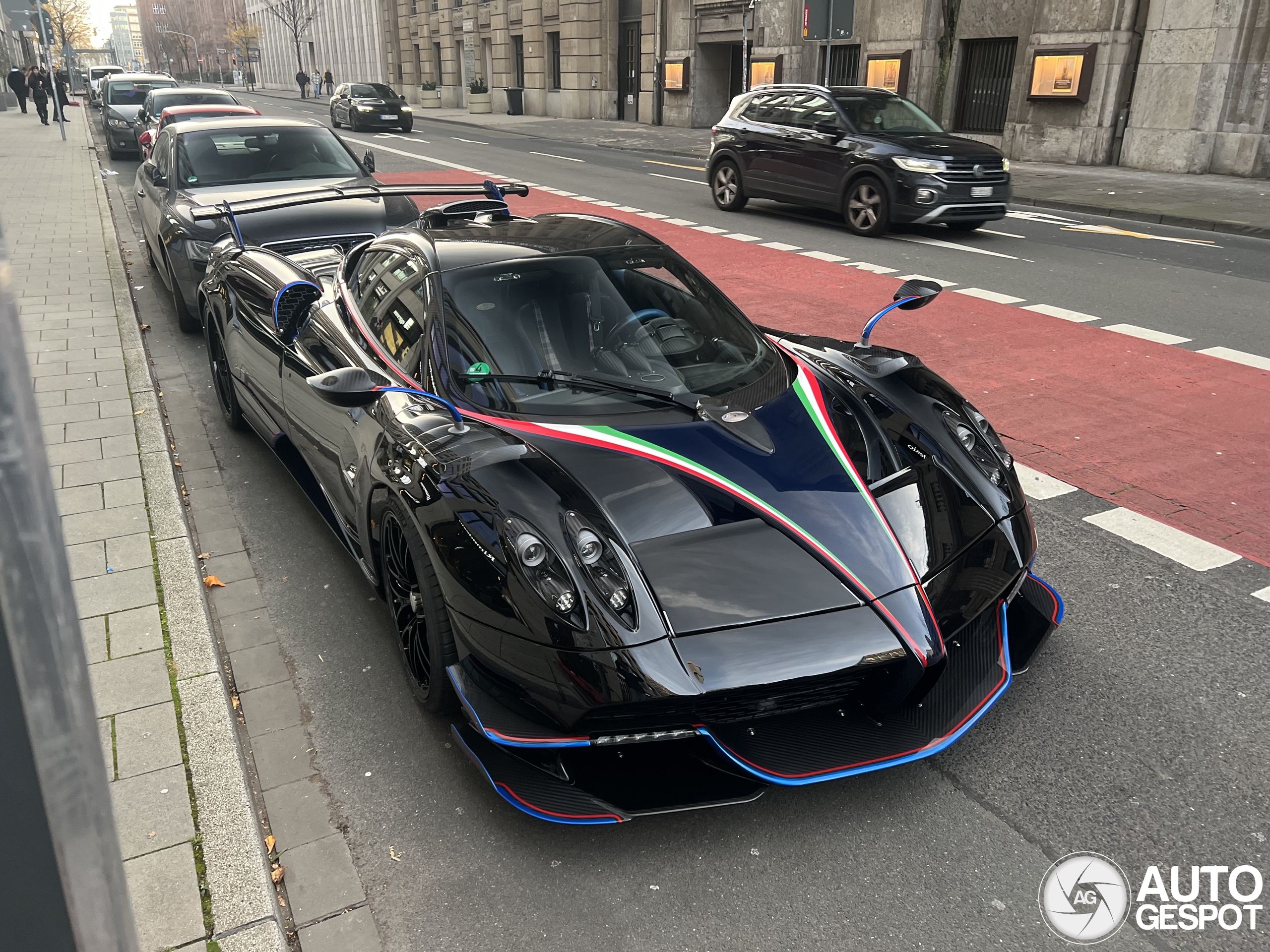 Düsseldorf heeft nog lang niet genoeg Pagani's gezien