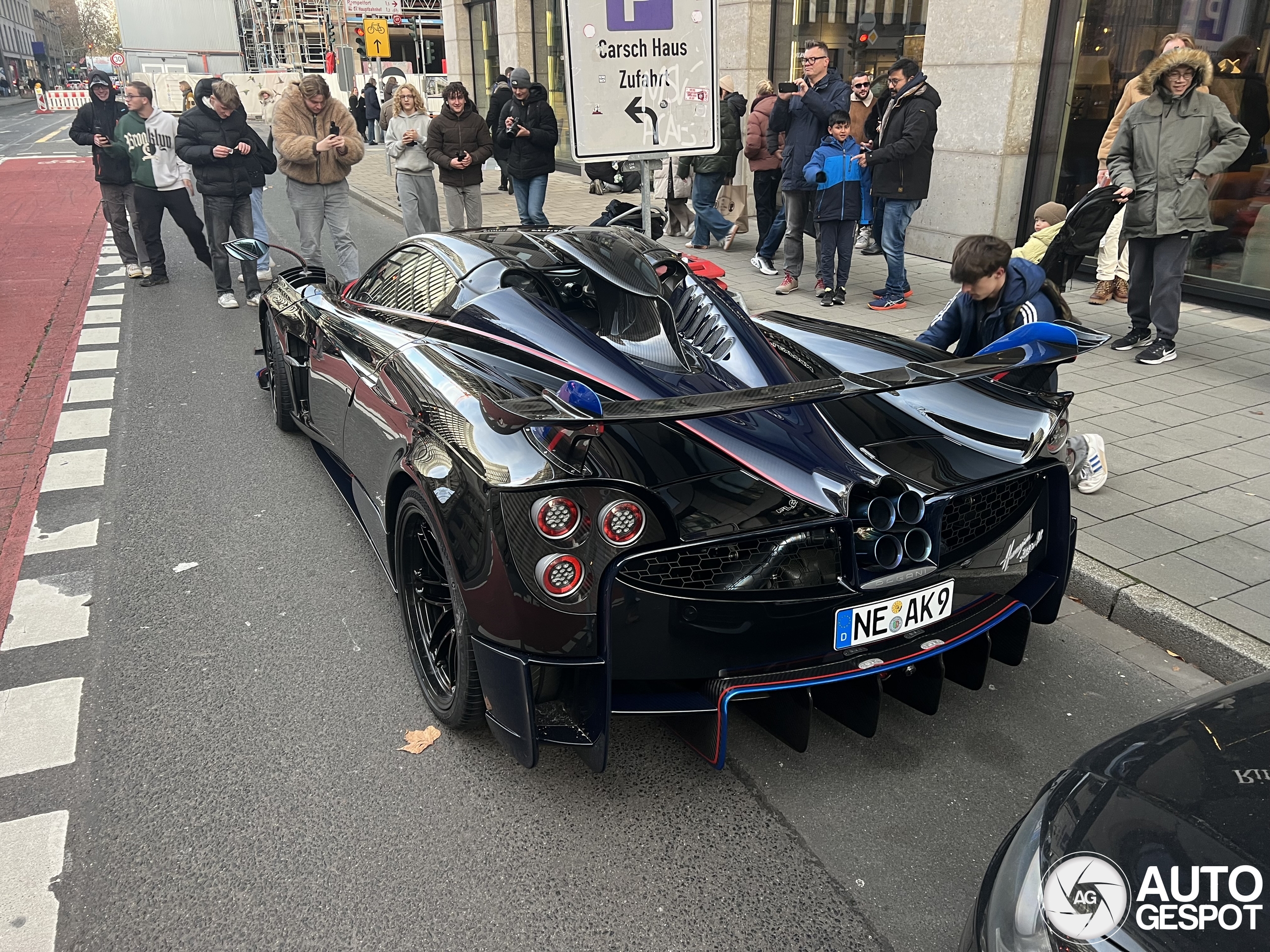 D&uuml;sseldorf heeft nog lang niet genoeg Pagani's gezien