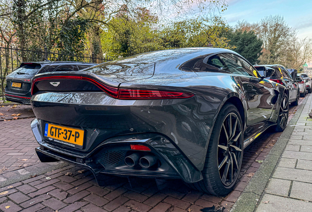 Aston Martin V8 Vantage 2018