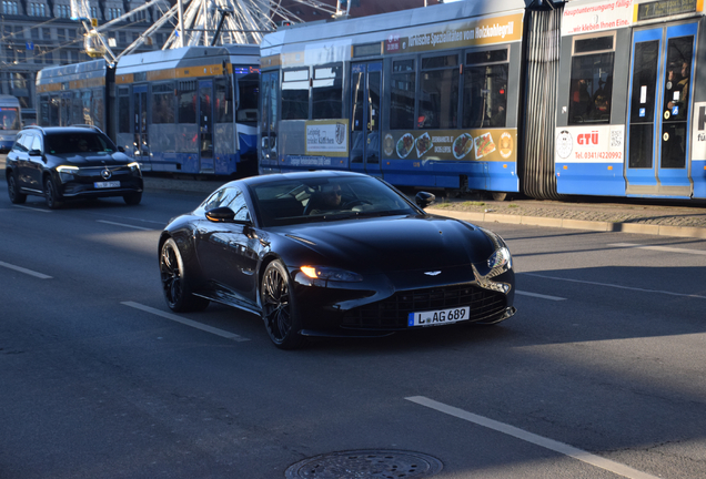 Aston Martin V8 Vantage 2018