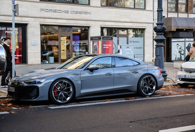 Audi RS E-Tron GT 2025