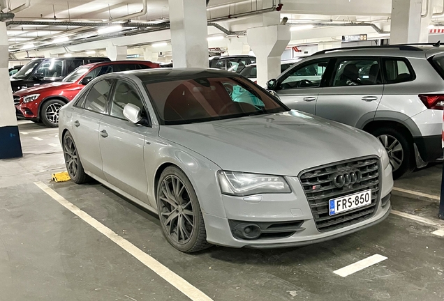 Audi S8 D4