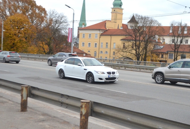 BMW M5 E60 2005