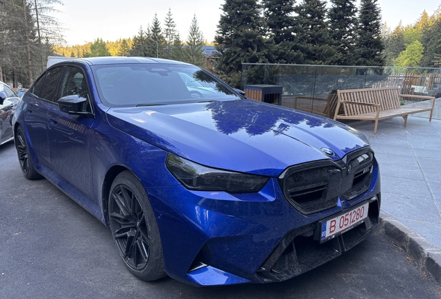 BMW M5 G90