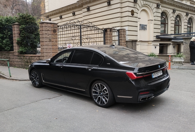 BMW M760Li xDrive 2019