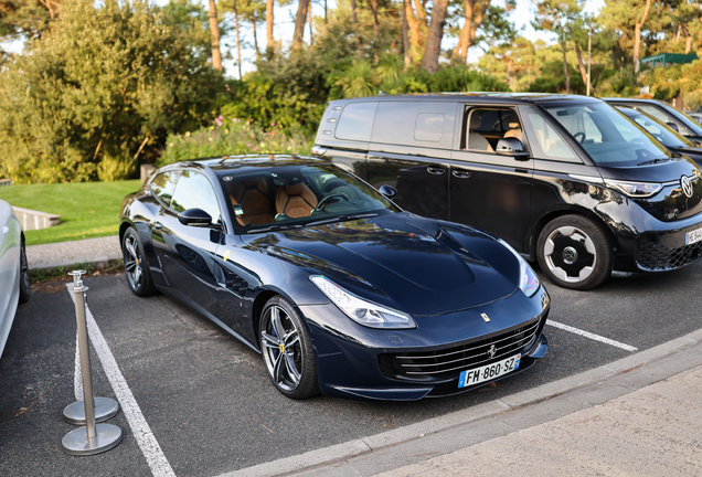 Ferrari GTC4Lusso