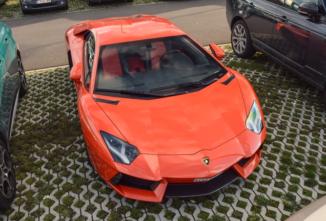 Lamborghini Aventador LP700-4