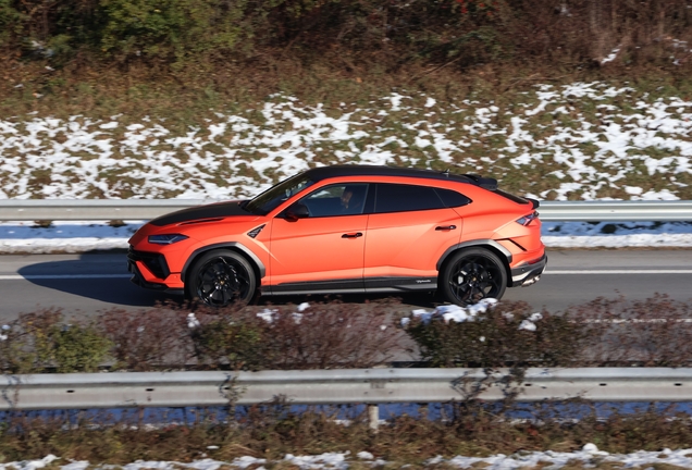 Lamborghini Urus Performante