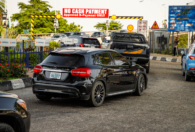 Mercedes-AMG GLA 45 X156