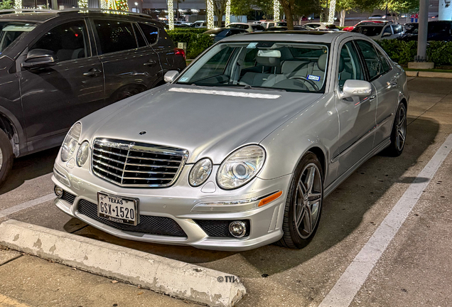 Mercedes-Benz E 63 AMG