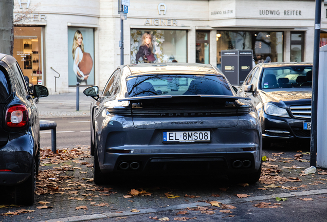 Porsche 972 Panamera GTS MkI