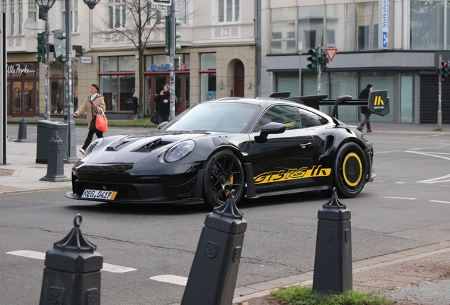 Porsche 992 GT3 RS MkI Weissach Package Manthey Racing