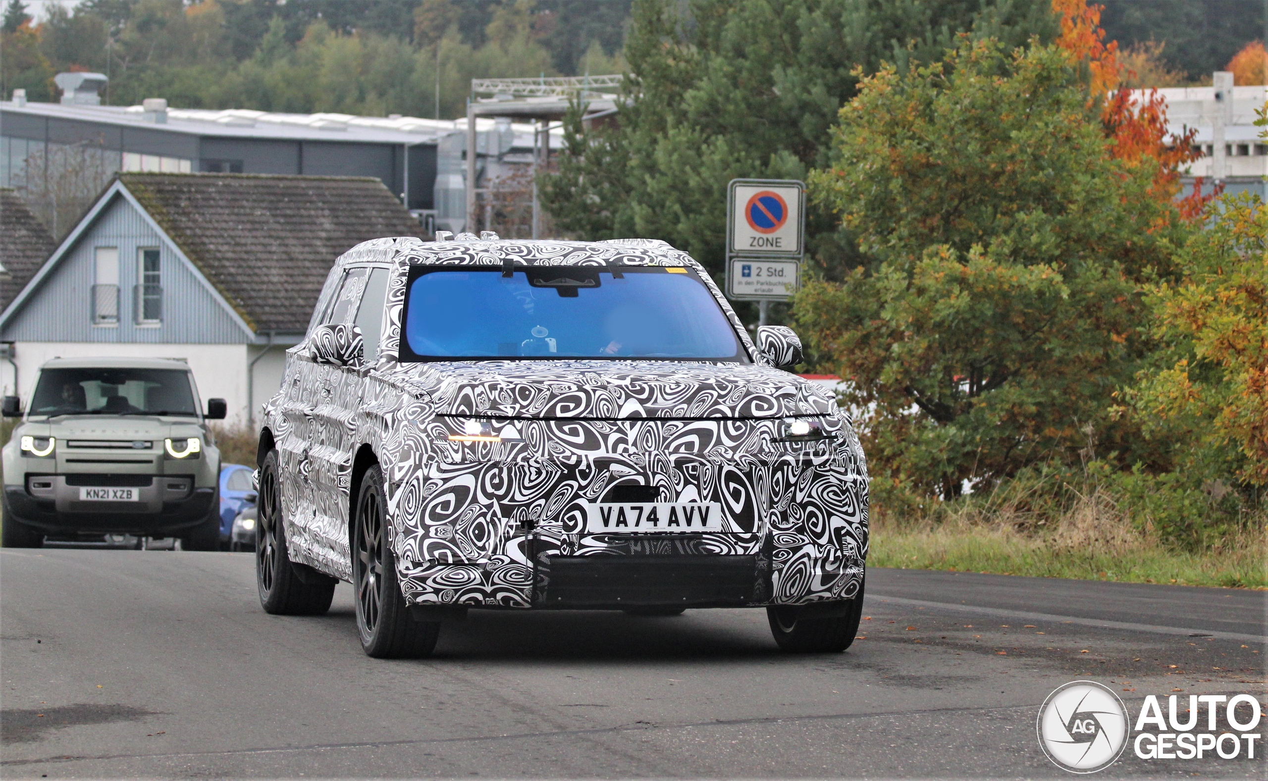 Land Rover Defender Sport