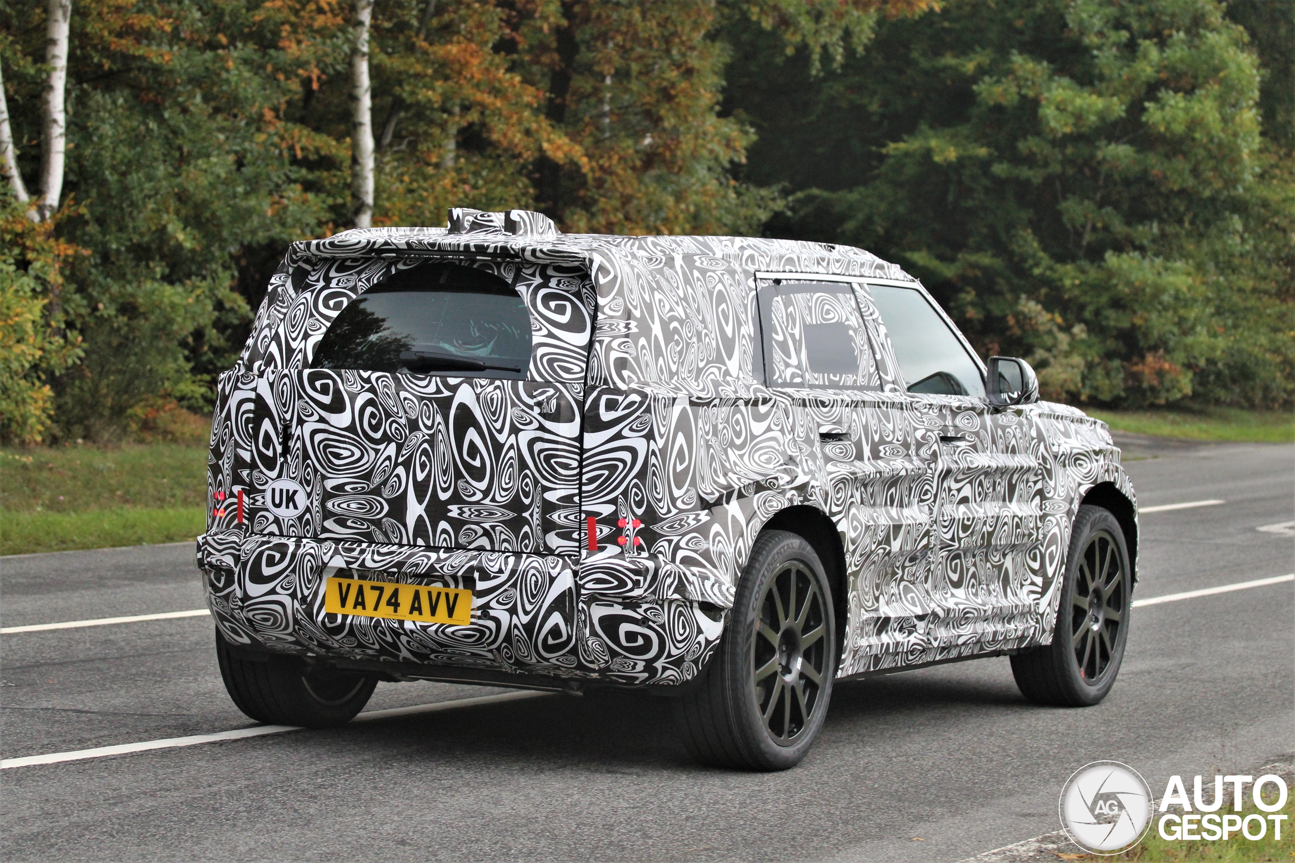 Land Rover Defender Sport