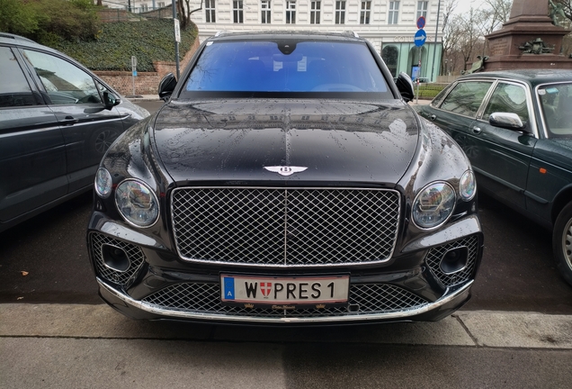 Bentley Bentayga V8 2021