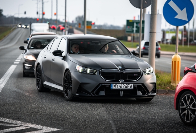 BMW M5 G90