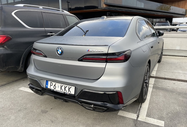 BMW M760e xDrive