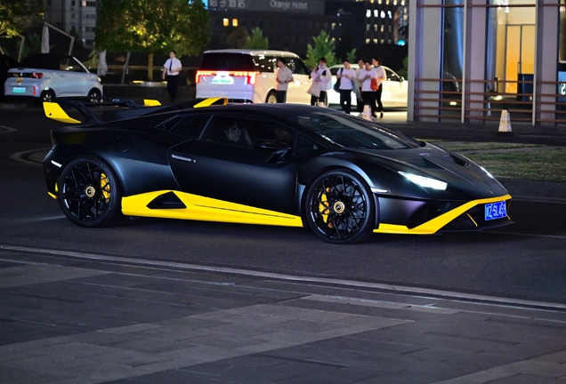 Lamborghini Huracán LP640-2 STO