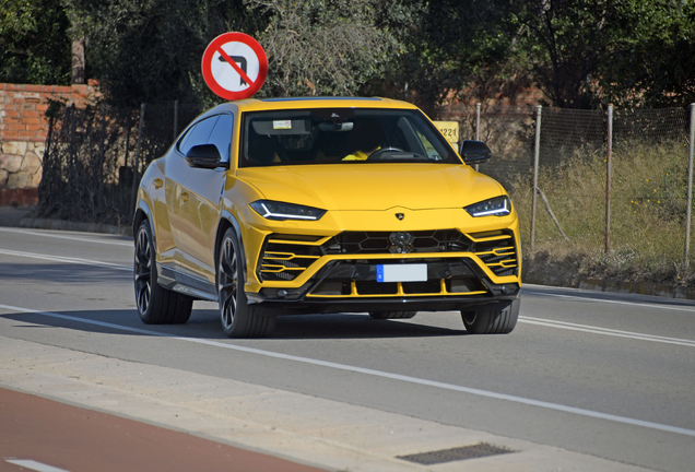 Lamborghini Urus