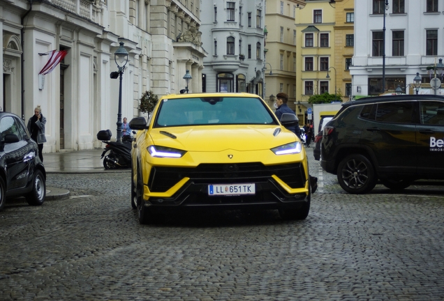 Lamborghini Urus Performante
