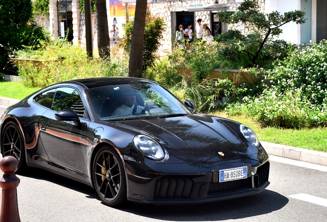 Porsche 992 Carrera 4 GTS MkII