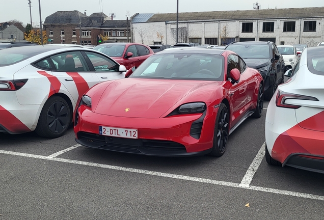 Porsche Taycan GTS