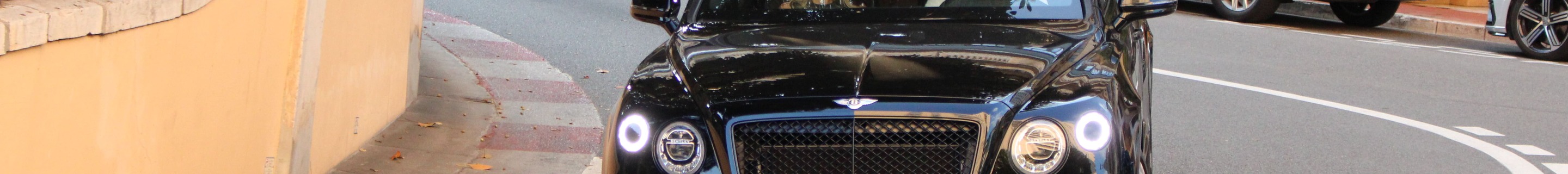 Bentley Bentayga Hybrid