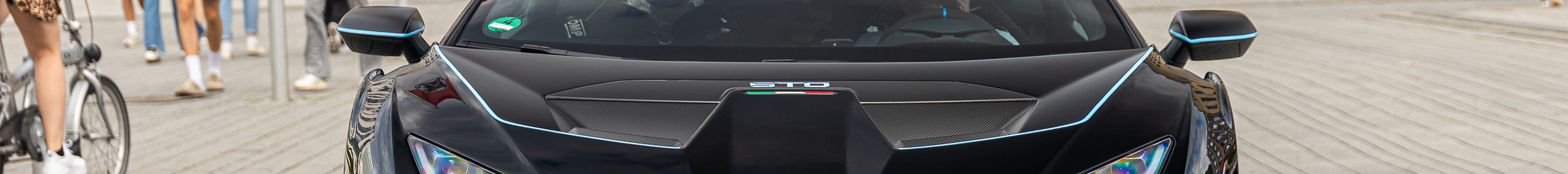 Lamborghini Huracán LP640-2 STO