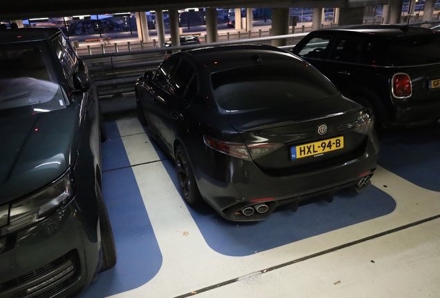 Alfa Romeo Giulia Quadrifoglio 2023