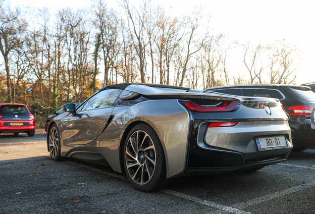 BMW i8 Roadster