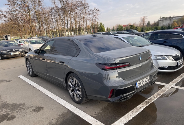 BMW M760e xDrive